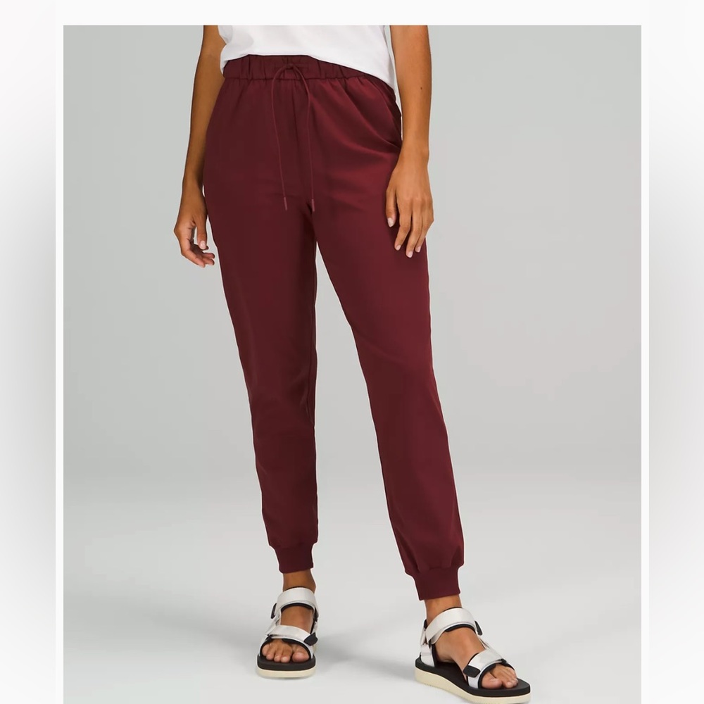 Lululemon joggers
